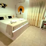 Agapi Nyaraló *